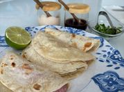 Una foto de tacos de pescado