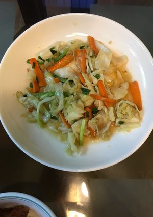 Hình của món Bắp cải trắng xào.