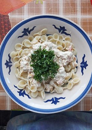Una foto de Fideos con Camarones con crema