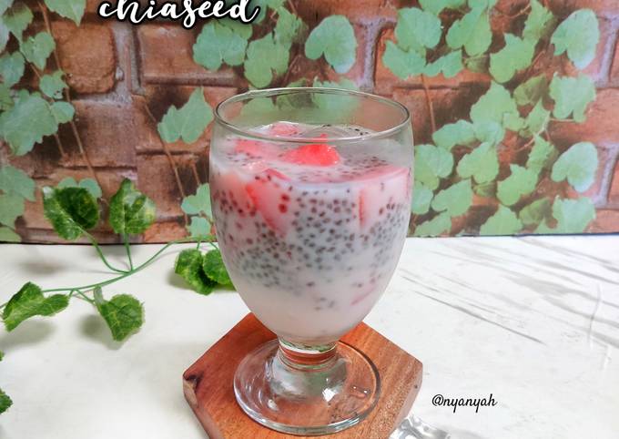 Resep Es Semangka Susu Chiaseed Oleh Nyanyah Cookpad