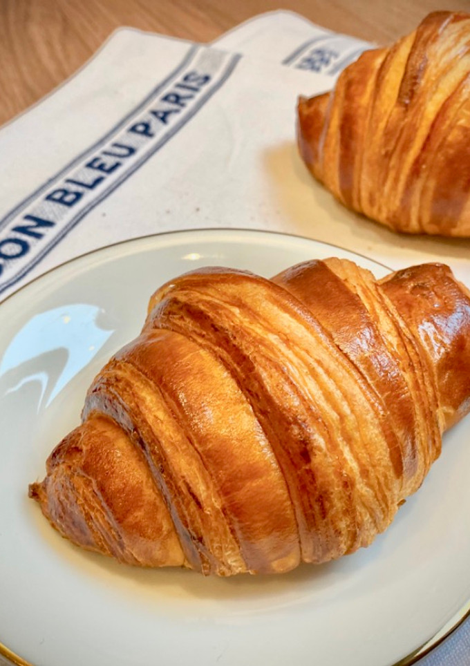 Una foto de 🇫🇷 CROISSANT (Francia)