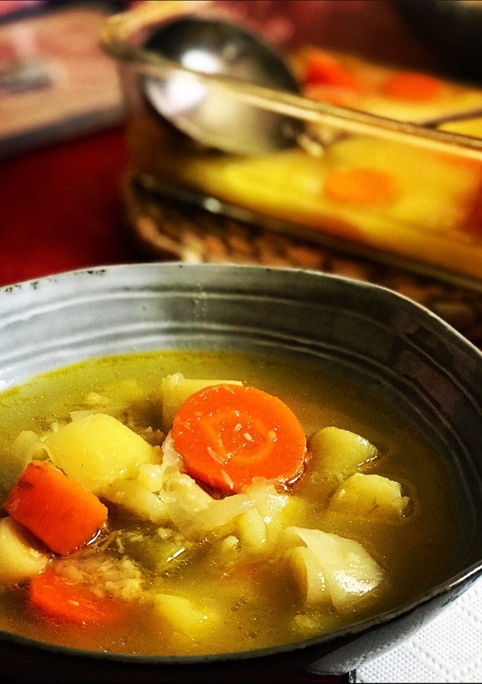 Una foto de Porrusalda con migas de bacalao