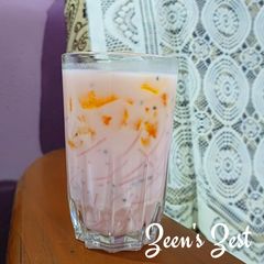 A picture of Strawberry Mango Falooda.