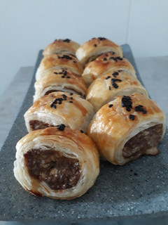 Foto resep Beef Sausage Puff Pastry Roll