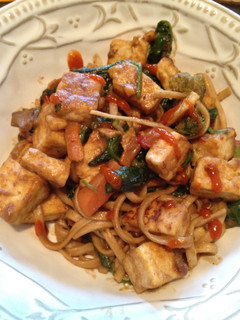 A picture of Tofu Noodle Toss with Peanut Sauce.