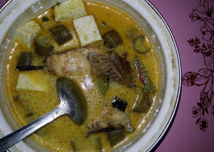 Mangut ikan asap sedap