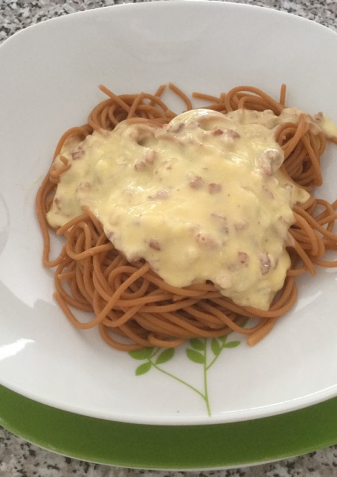 Una foto de Spaghetti de merkén con salsa carbonara a mi estilo