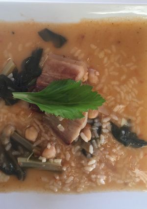 Una foto de Potaje de arroz con acelgas