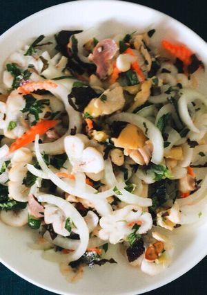 Hình của món Gỏi gà măng cụt.