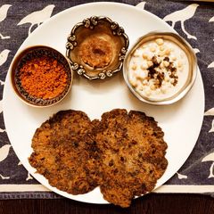 A picture of Gluten-Free Methi Gajar Paranthas.