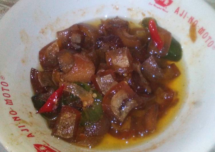 Oseng oseng kikil cabe ijo