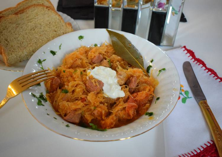 Simple Way to Make Perfect Pork stew with sauerkraut