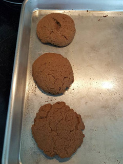 A picture of Nana's Peanut Butter Cookies.
