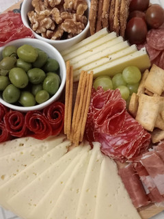 Una foto de Tabla redonda de aperitivos