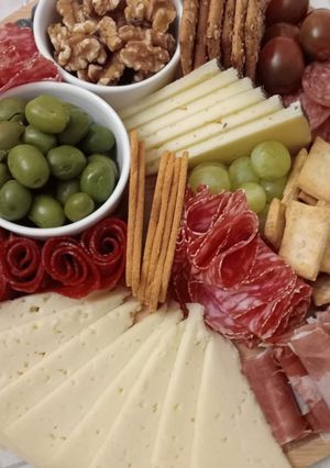 Una foto de Tabla redonda de aperitivos