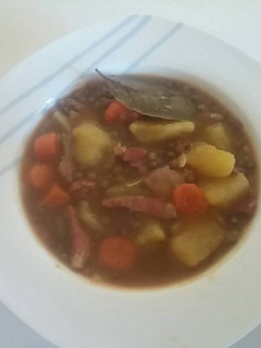 Una foto de Lentejas con verduras