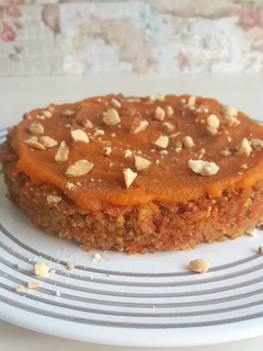 Una foto de Tarta Vegana Carrot Cake (sin azúcar y sin harinas)