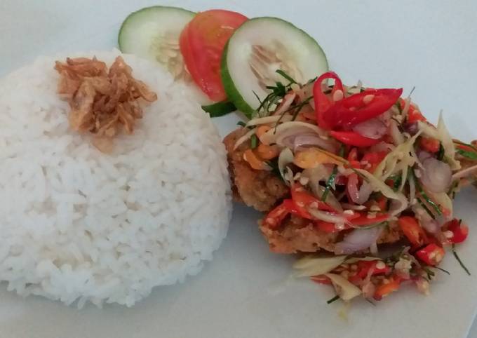 Ayam geprek sambal matah sederhana