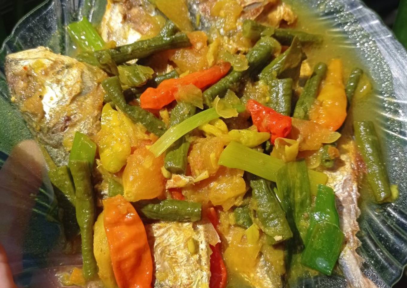 Langkah Mudah untuk Membuat Ikan Kembung Bumbu Kuning Simple yang Enak
Banget