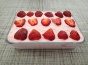 Una foto di savoiardi yogurt