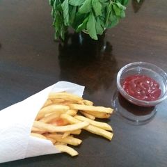 A picture of French fries.