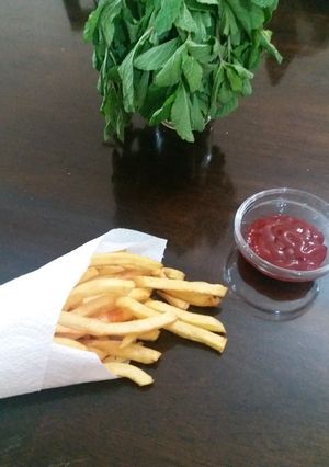 A picture of French fries.