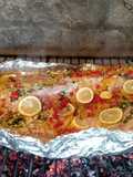 Corvina a la parrilla con papas rústicas