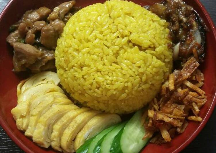 Nasi kuning magic com..easy n simpel
