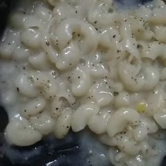 White sauce pasta A picture of White sauce pasta.