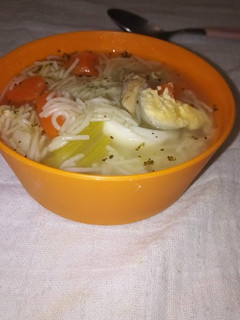 Una foto de Fin de mes: sopa a lo pobre