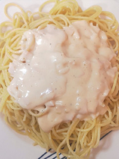 Una foto de Spaghetti en salsa blanca