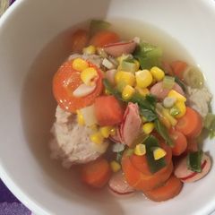 A picture of Chicken medicinal soup.