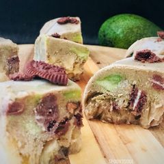 A picture of No Bake Avocado Oreo Fudge.