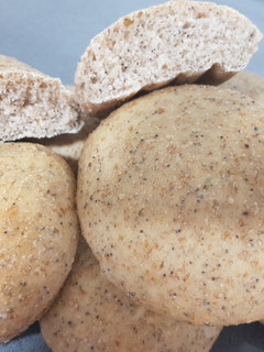 Una foto de Molletes integrales con semillas Thermomix