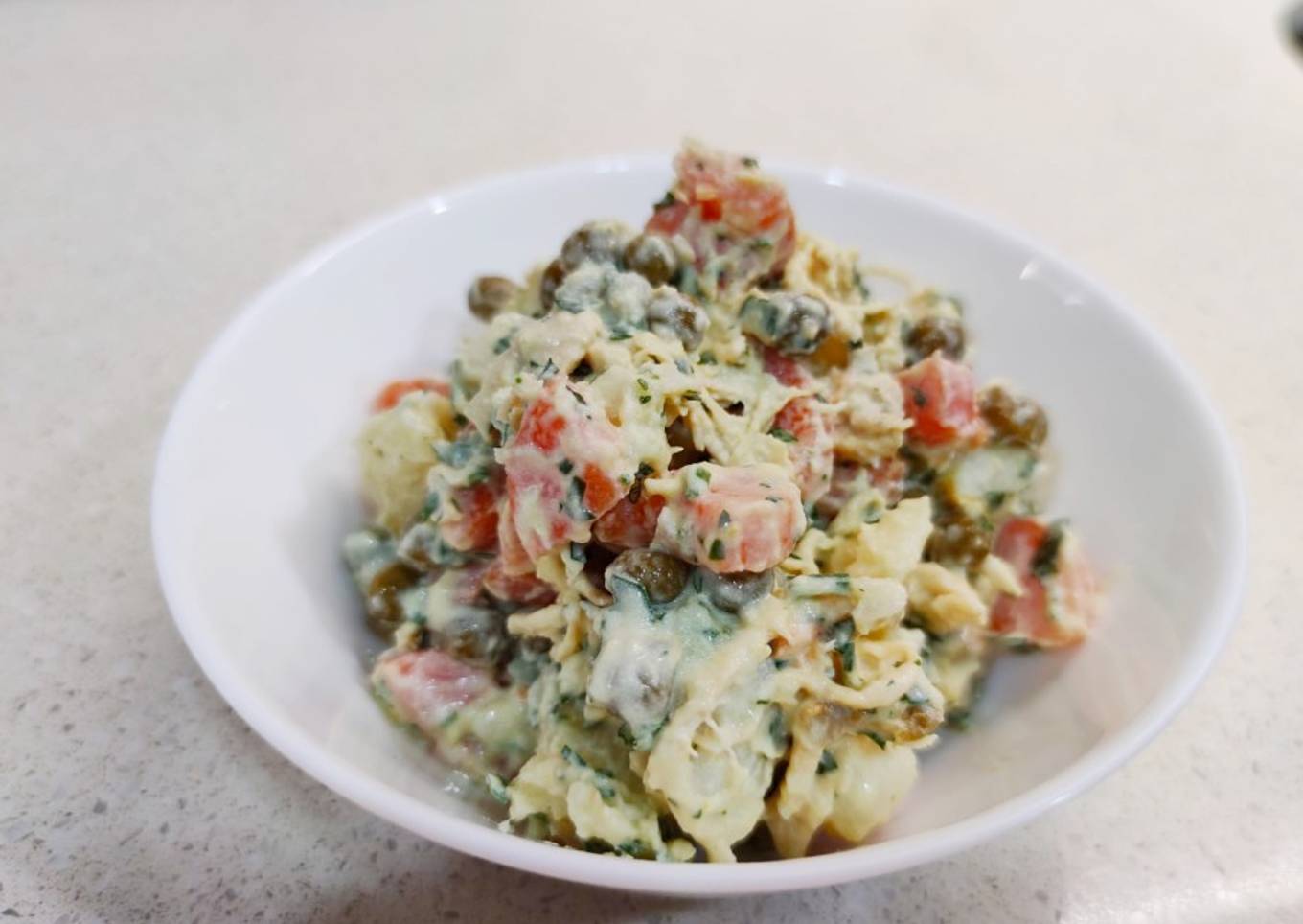 Ensalada de gallina o pollo