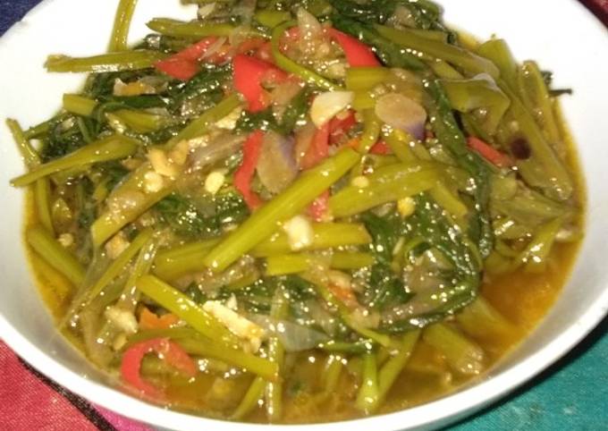 Resep Oseng kangkung pedas manis yang Bikin Ngiler