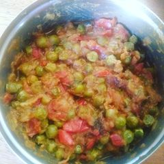 A picture of Tomato Peas Masala.