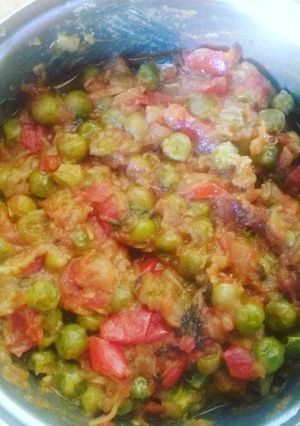 A picture of Tomato Peas Masala.