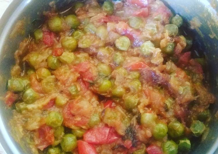 Recipe of Favorite Tomato Peas Masala