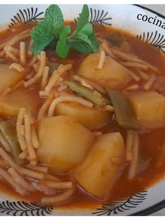Una foto de Cazuela de fideos con judías verdes