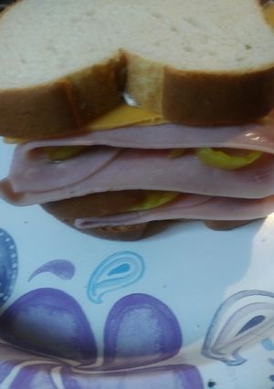 A picture of Yet another triple Sandwich.