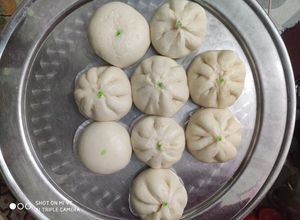 Hình của món Bánh bao nhân cade.