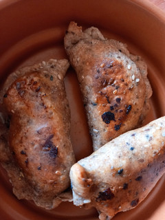 Una foto de Empanadas caprese con masa casera
