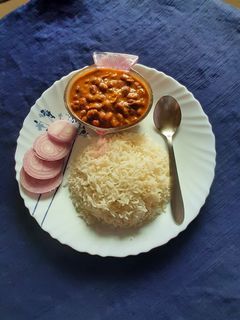 राजमा चावल (Rajma chawal recipe in Hindi) रेसिपी मुख्य फोटो