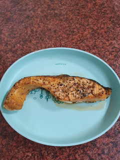 氣炸鍋鮭魚 的食譜成品照片
