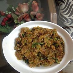 A picture of Eggplant (baingan) bharta.