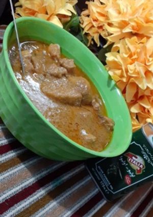 A picture of Chicken aloo.