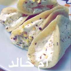 A picture of قطايف.