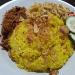 รูปของ Nasi kuning praktis