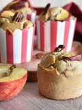 Muffin light alle pesche e noci pecan